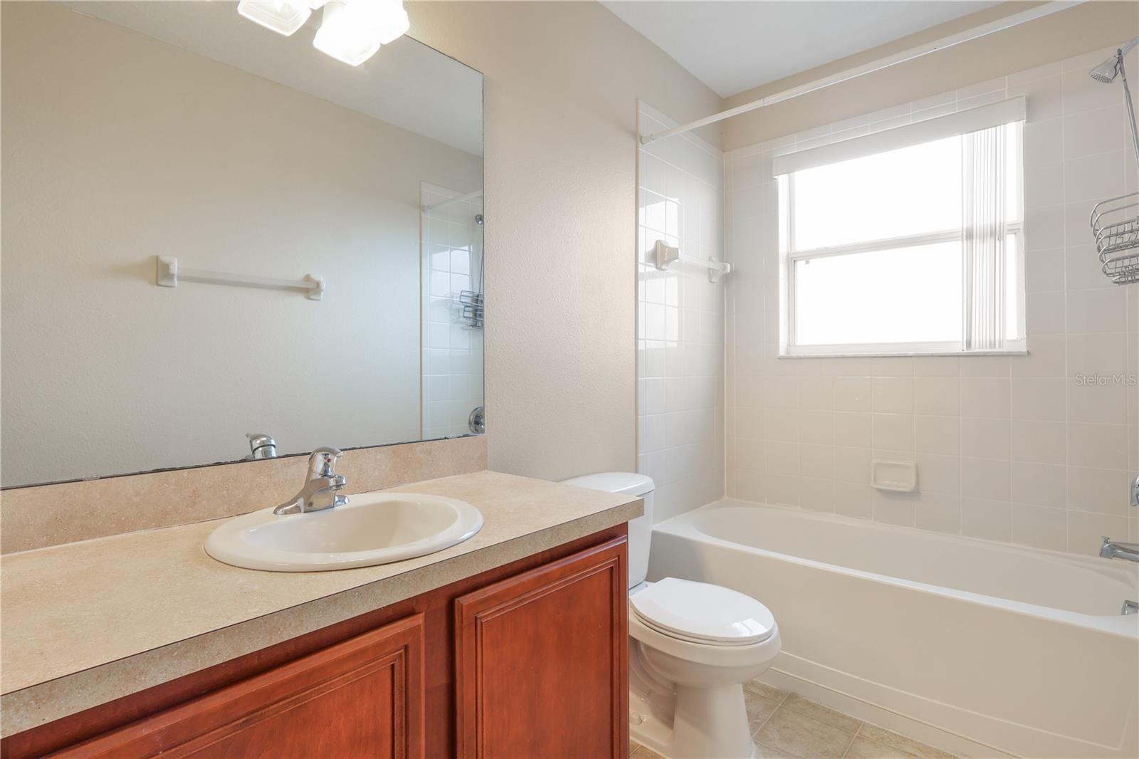 196 Athabasca Dr Property Photo 17