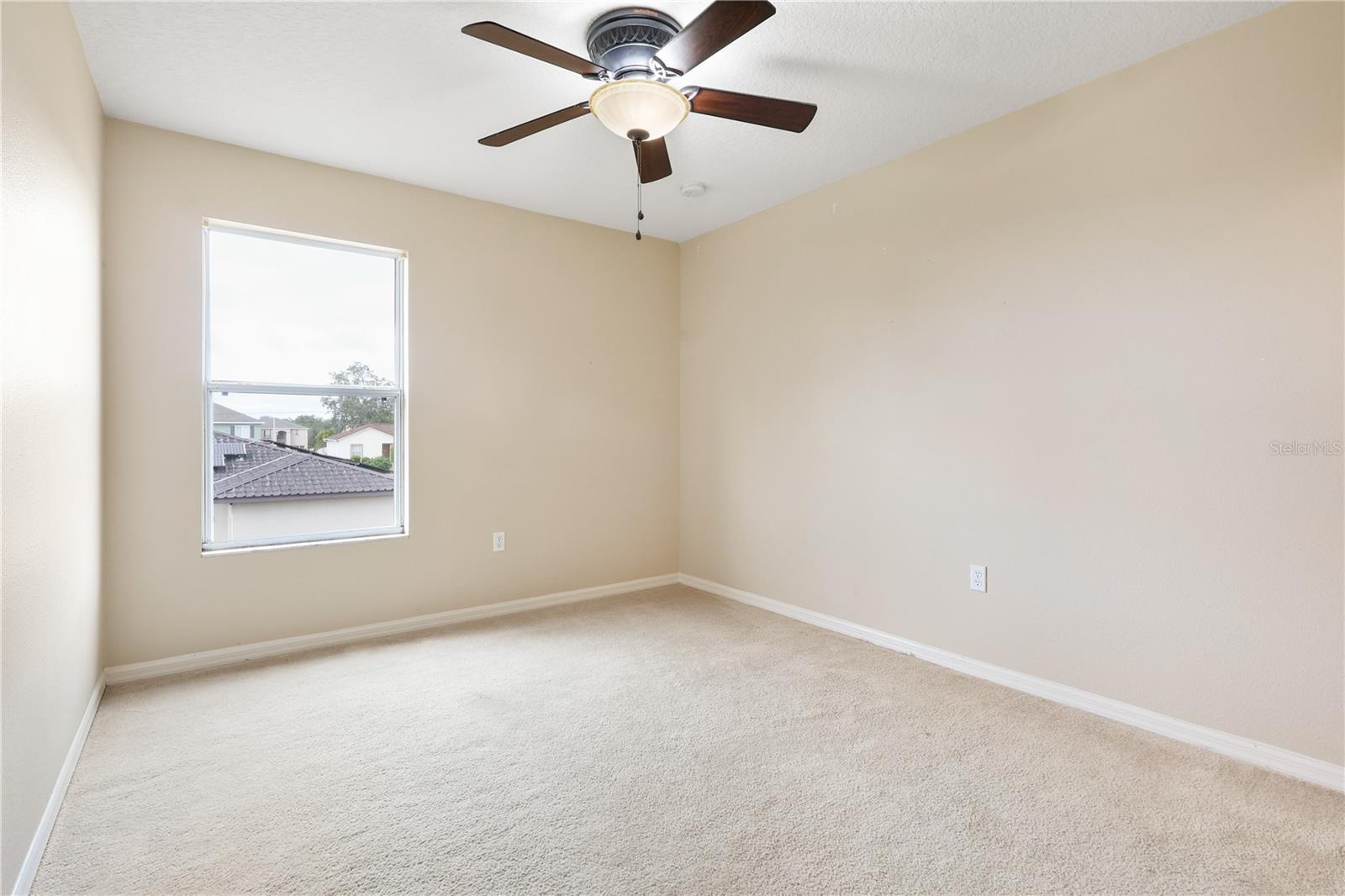 196 Athabasca Dr Property Photo 21