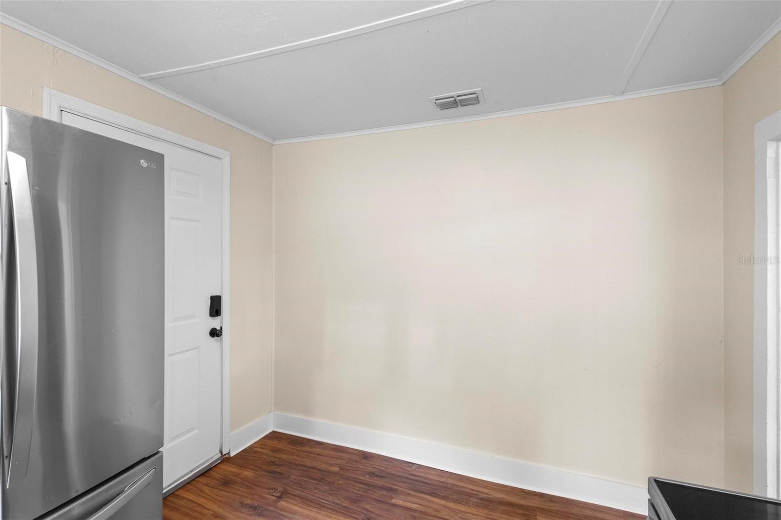 409 W Beresford Ave Property Photo 25