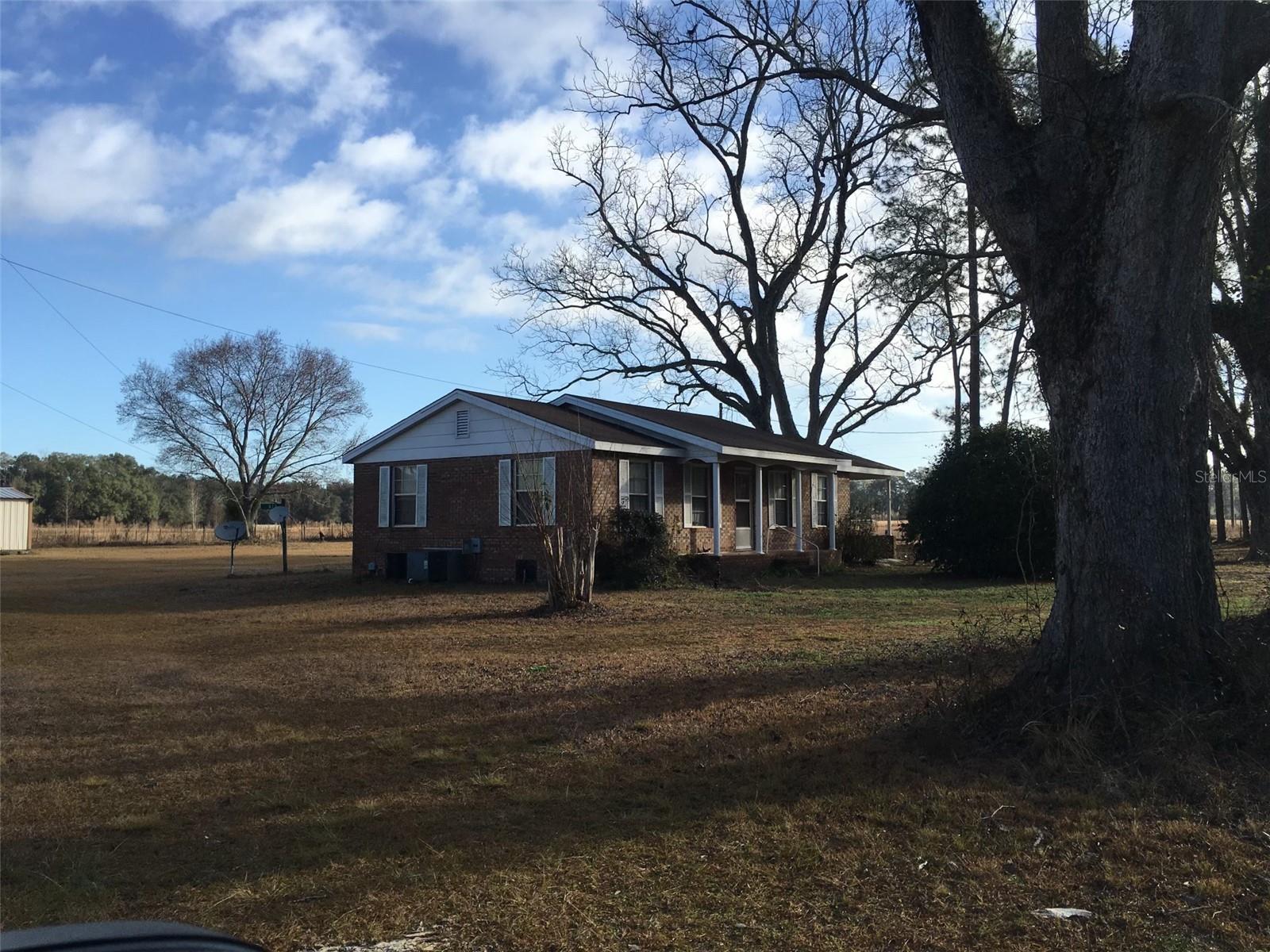 15589 104th St Property Photo 2