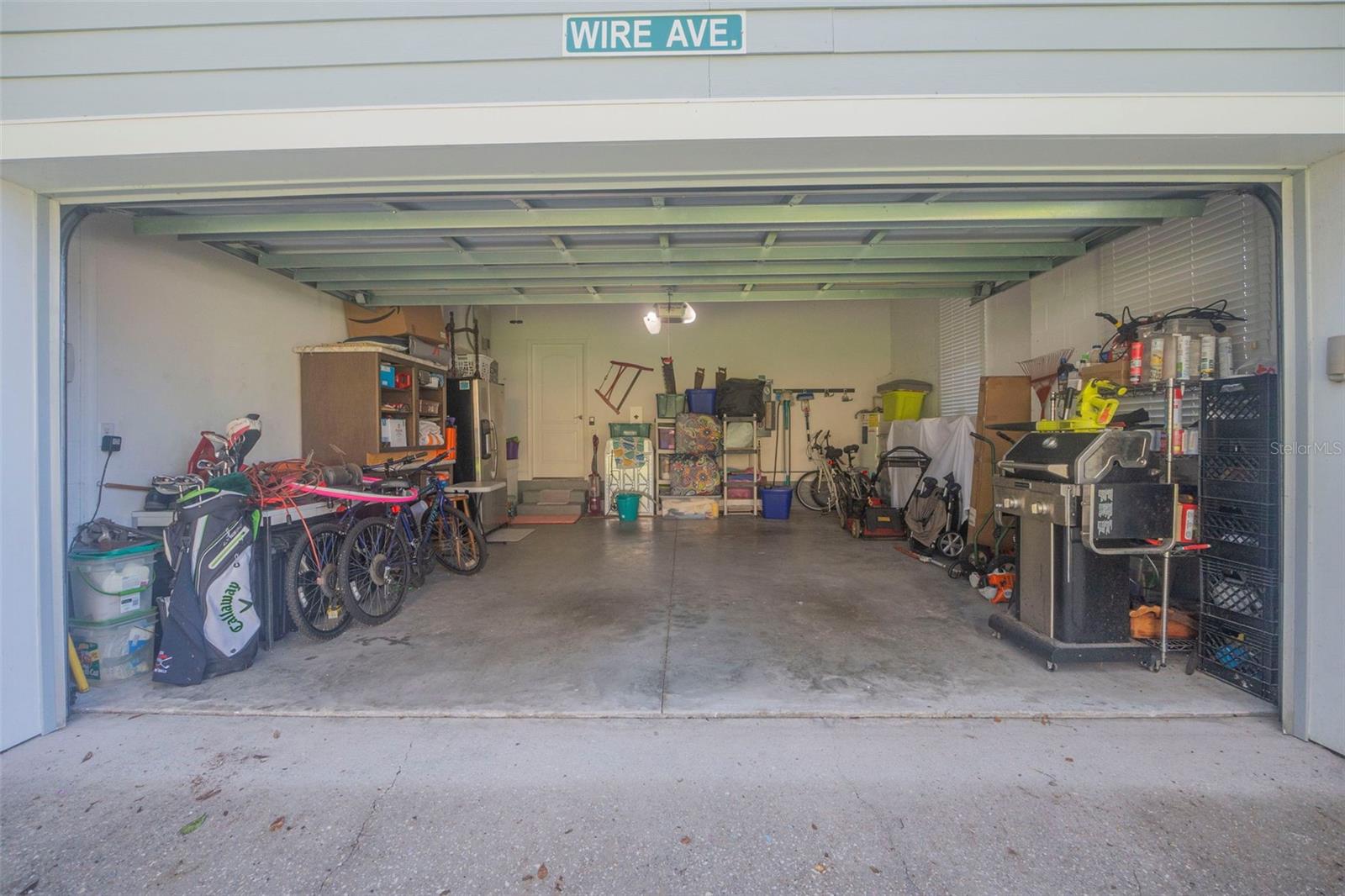 450 W Delaware Ave Property Photo 18