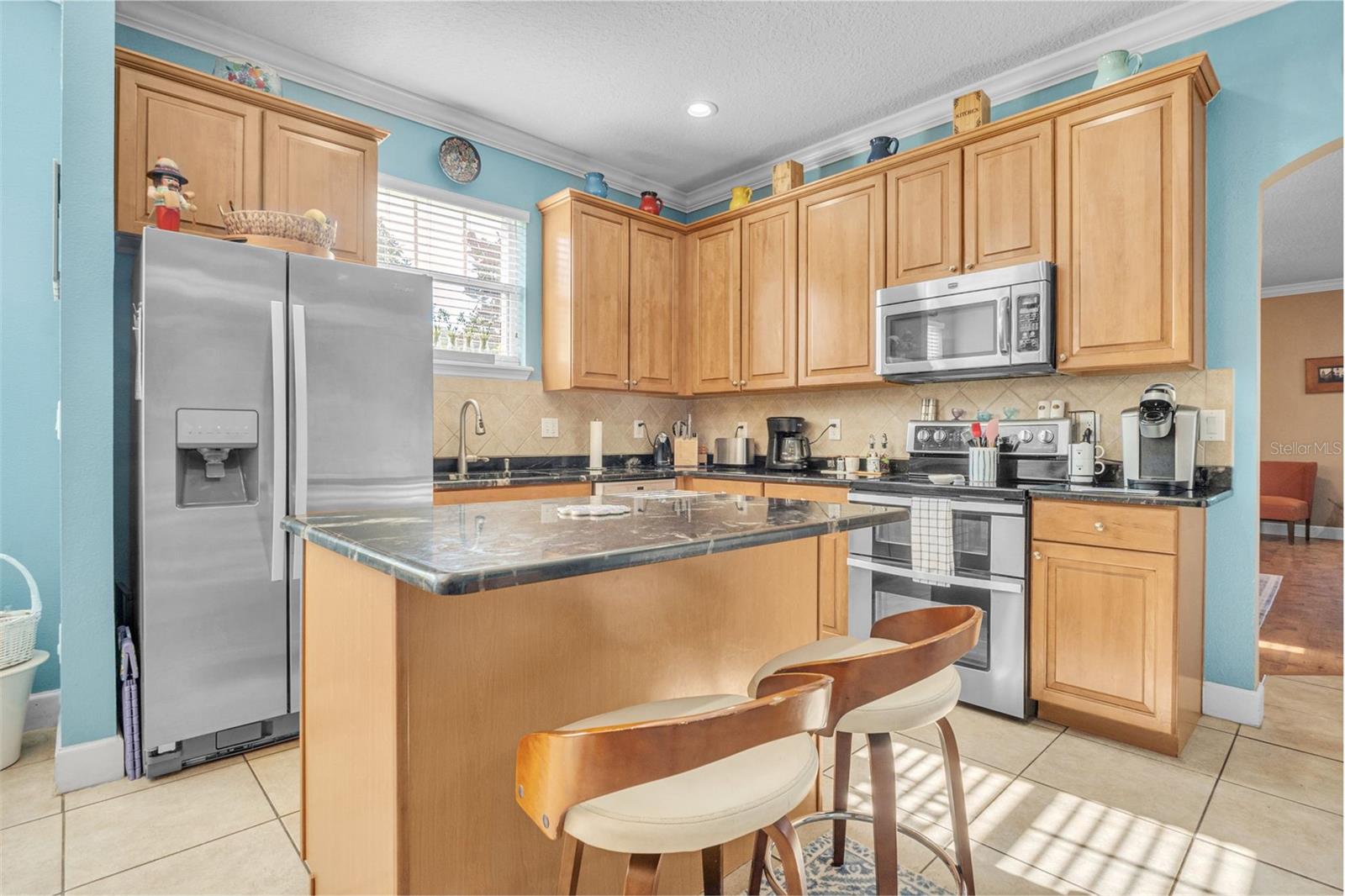 450 W Delaware Ave Property Photo 37