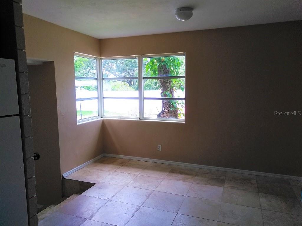 724 N Oleander Ave Property Photo 37