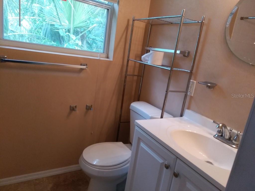 724 N Oleander Ave Property Photo 41