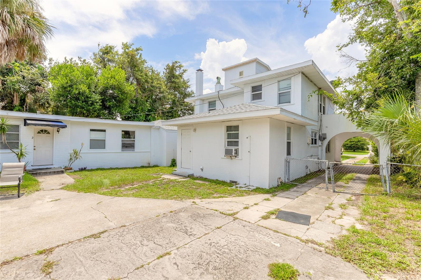 724 N Oleander Ave Property Photo 48