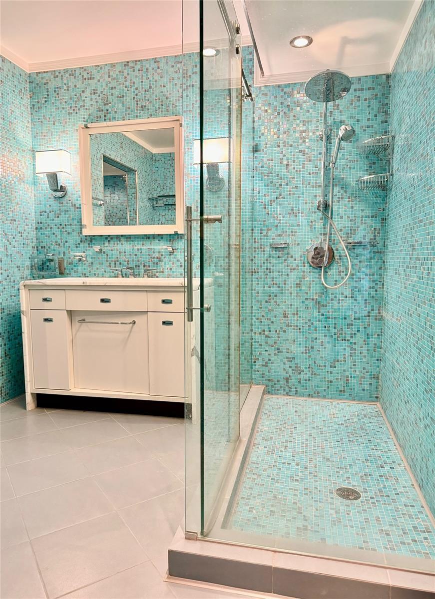 1500 Ocean Dr #905 Property Photo 16