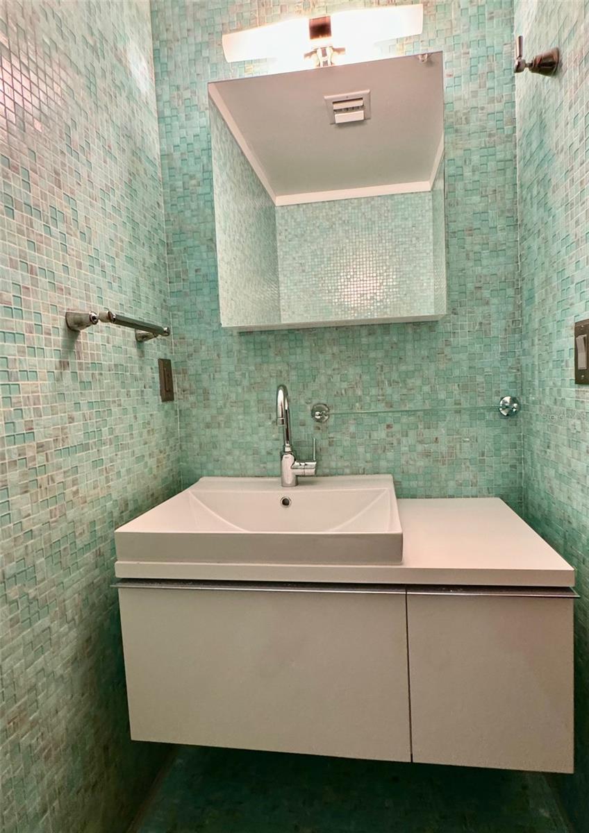 1500 Ocean Dr #905 Property Photo 29