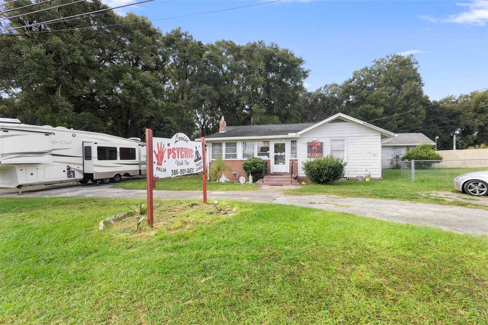 2480 N Woodland Blvd Property Photo 2