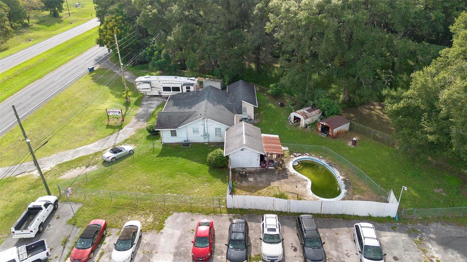 2480 N Woodland Blvd Property Photo 4