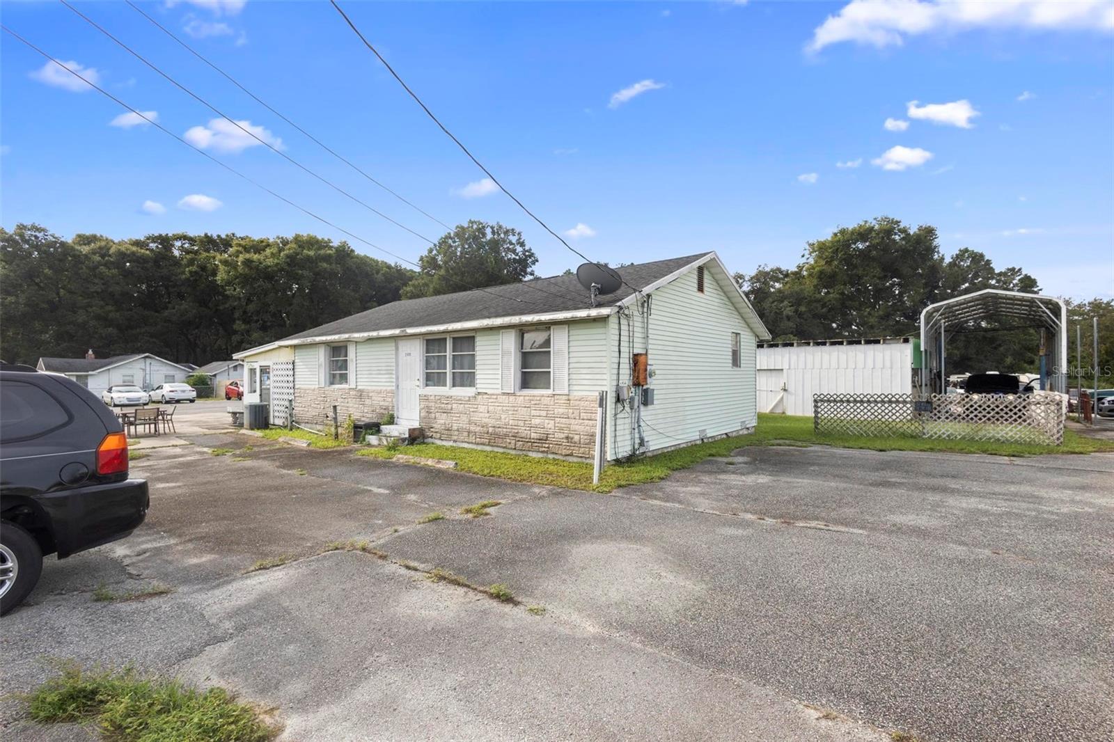 2480 N Woodland Blvd Property Photo 6