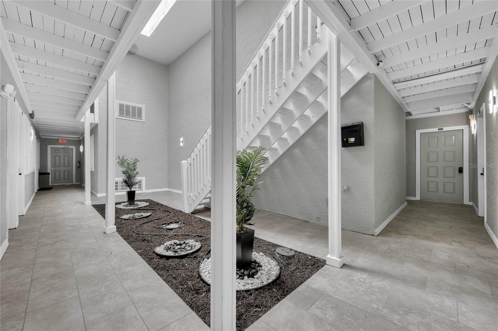 452 Osceola St Property Photo 10