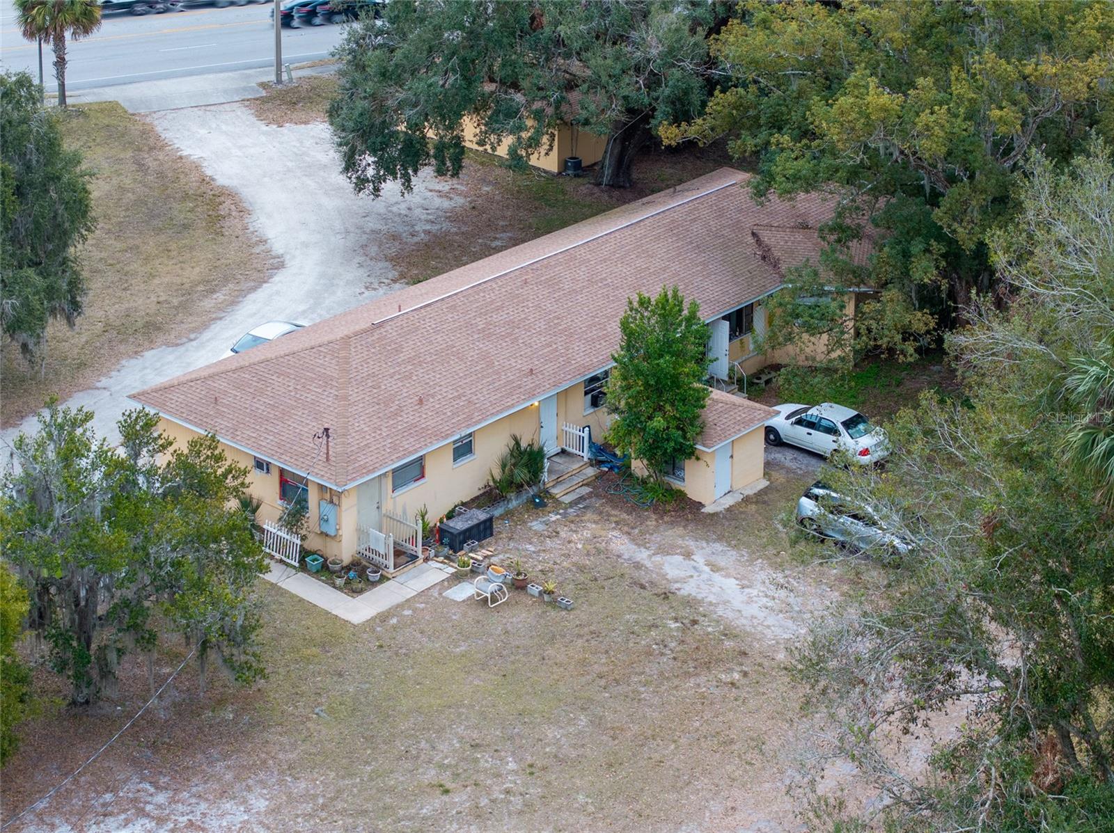 124 S Charles Richard Beall Blvd Property Photo 3