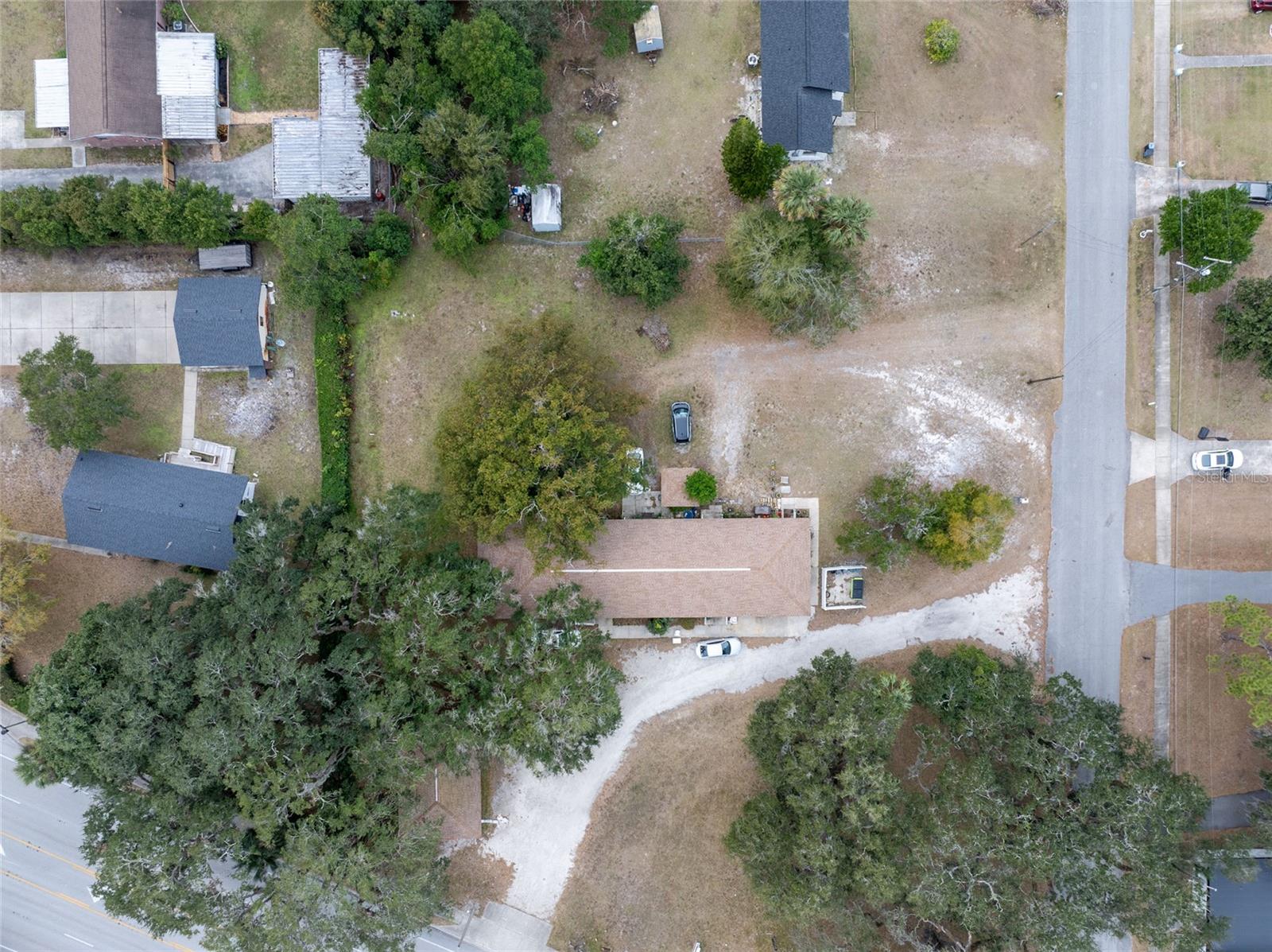 124 S Charles Richard Beall Blvd Property Photo 6