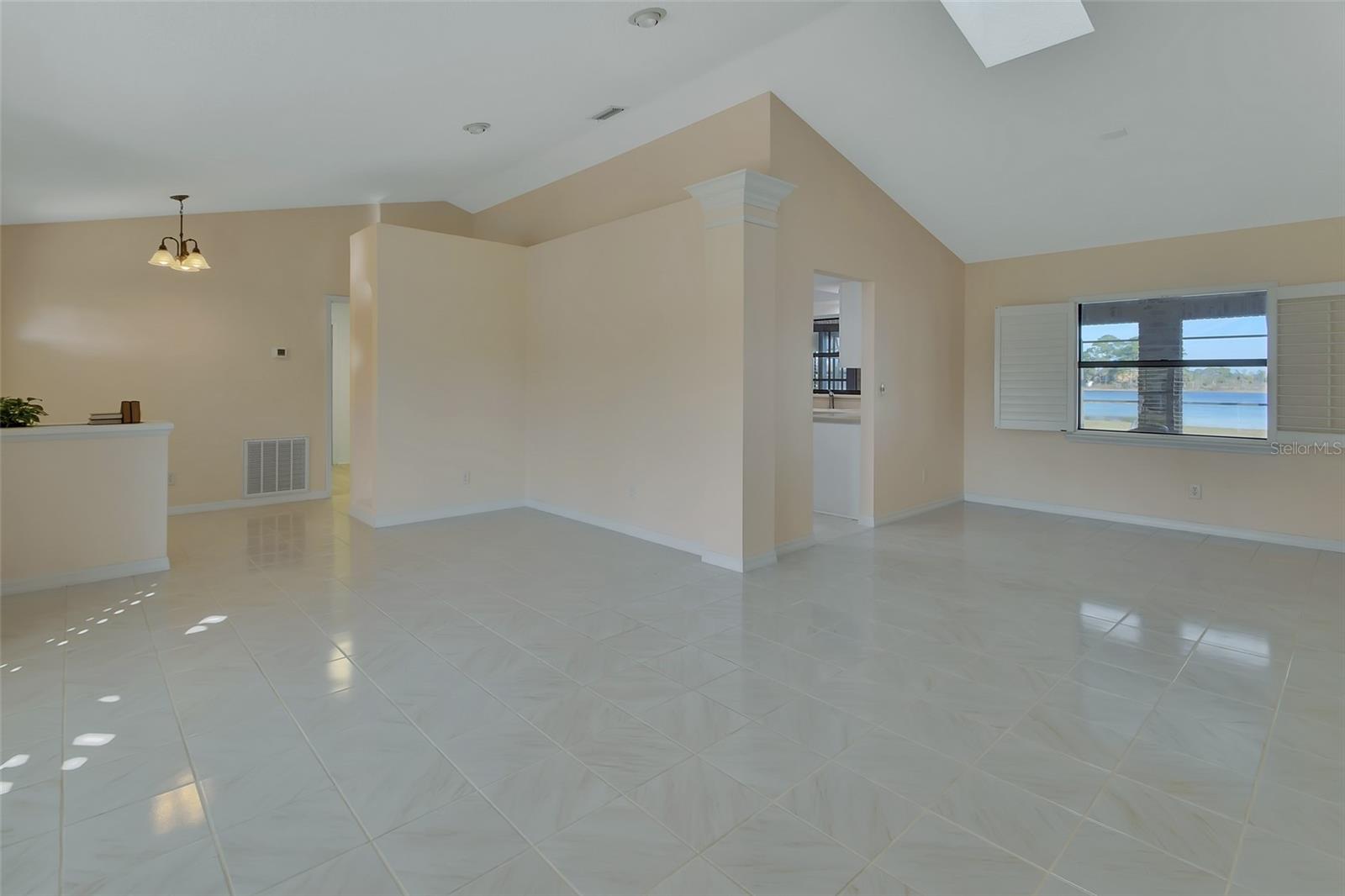 2075 Little Farms Ct Property Photo 9