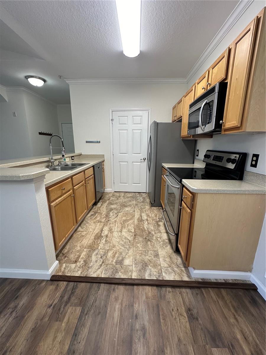 245 Old Village Center Cir #7303 Property Photo 6
