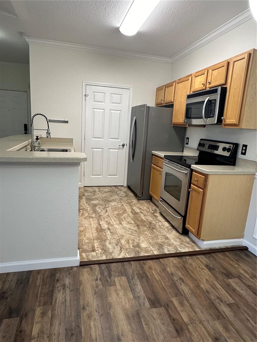 245 Old Village Center Cir #7303 Property Photo 8