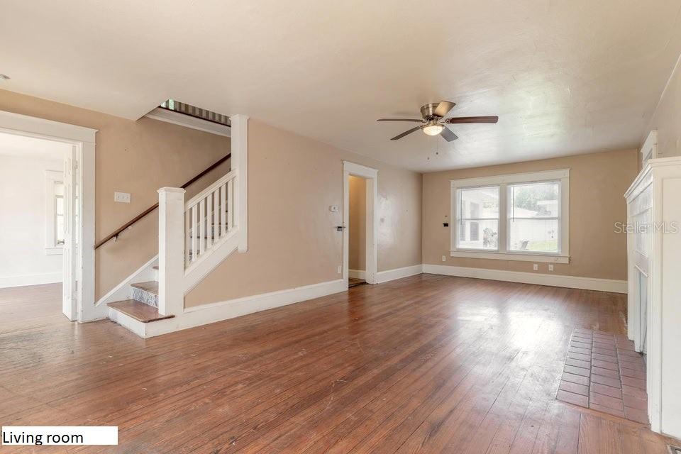 724 N Oleander Ave Property Photo 2