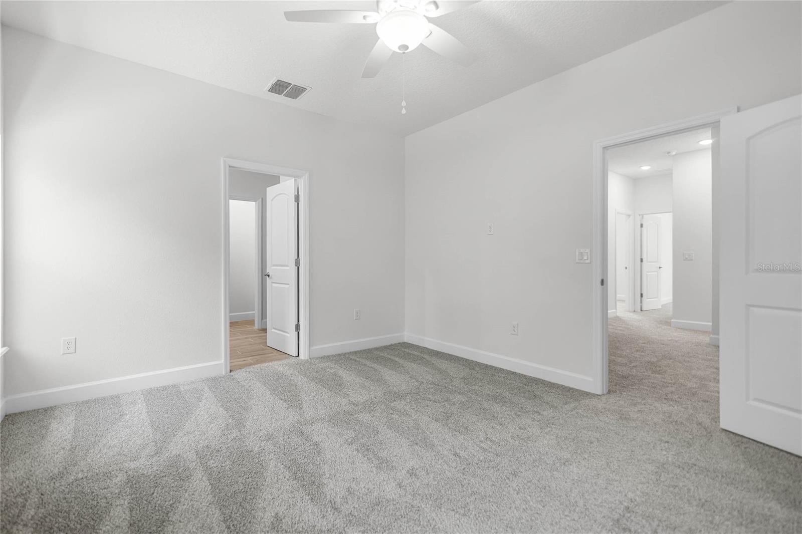 559 Coronado Cove Rd Property Photo 12