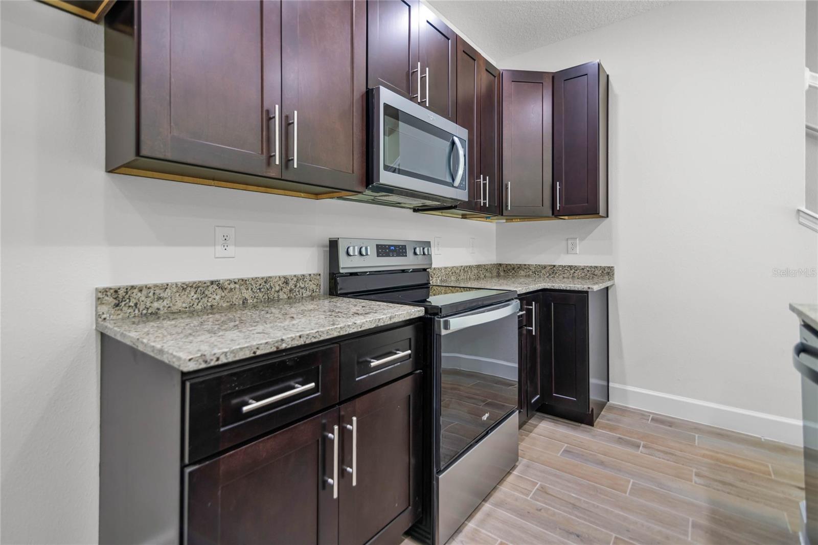 559 Coronado Cove Rd Property Photo 16