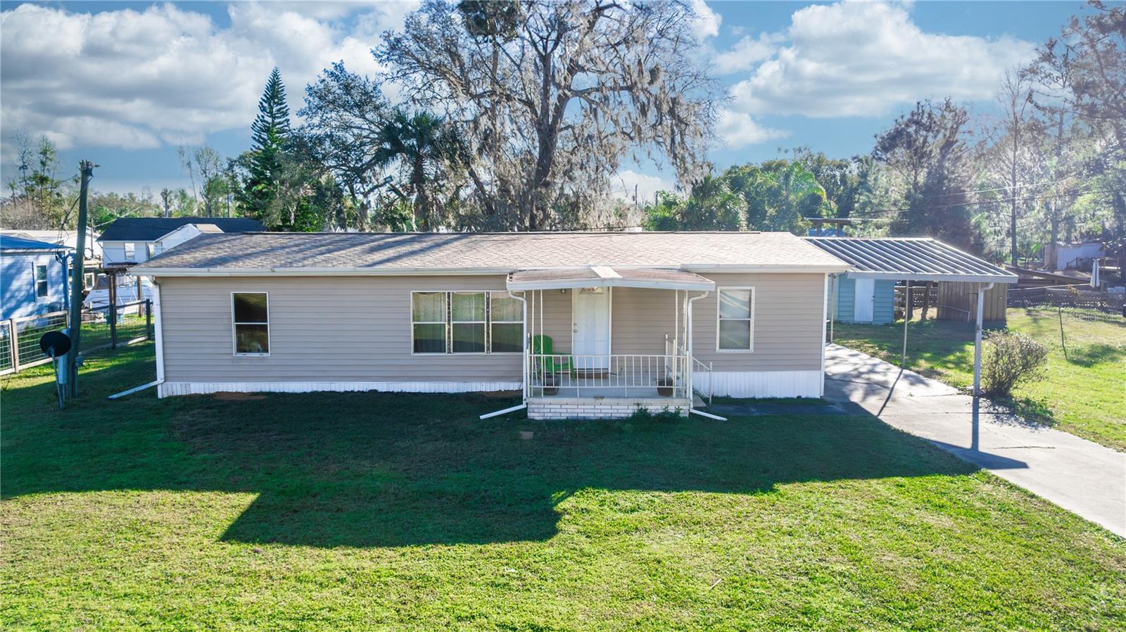 55634 Sam St Property Photo