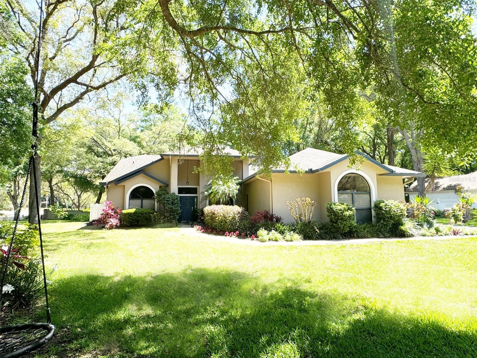 1226 Deer Lake Cir Property Photo