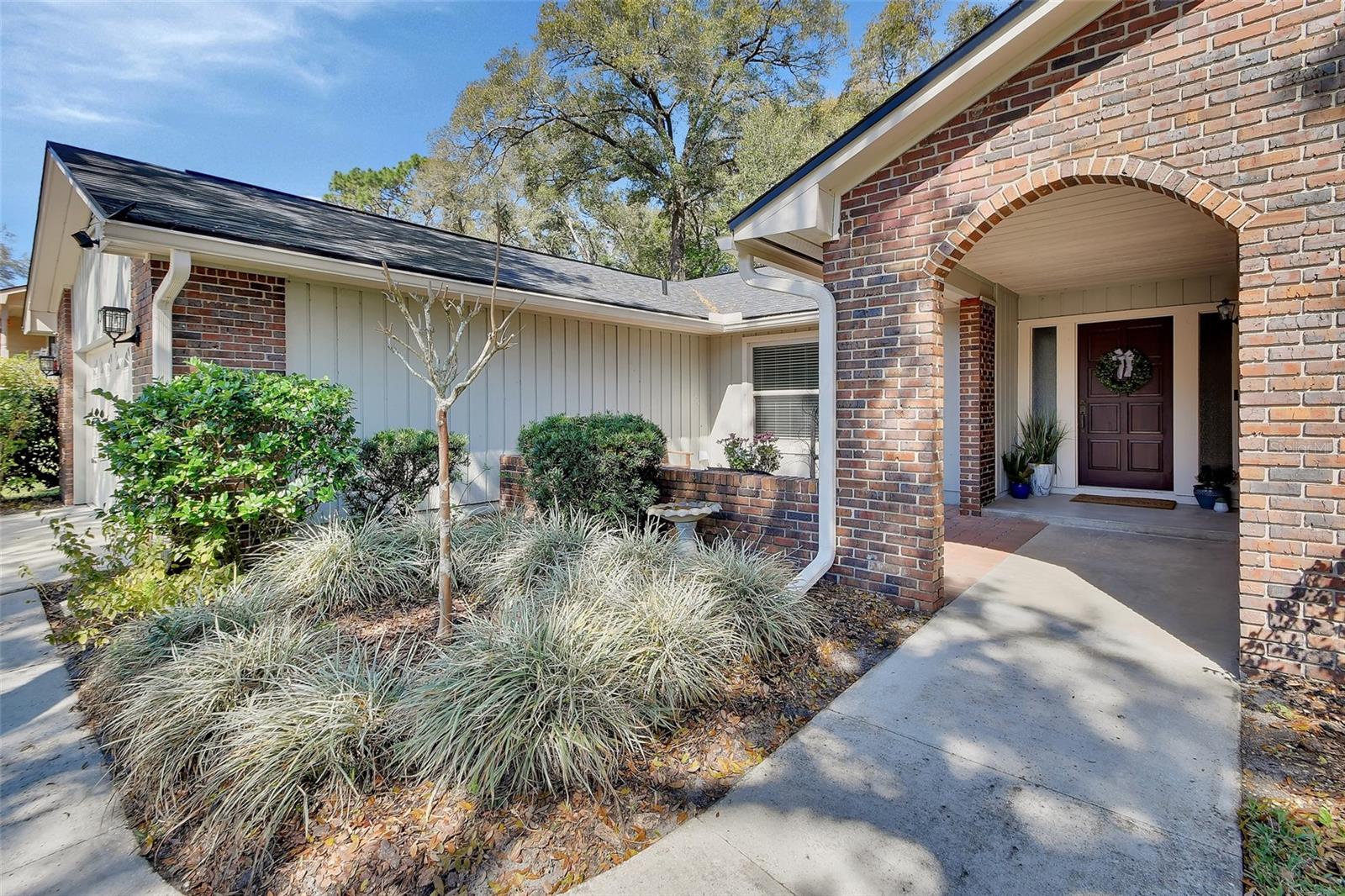 857 Westchester Dr Property Photo