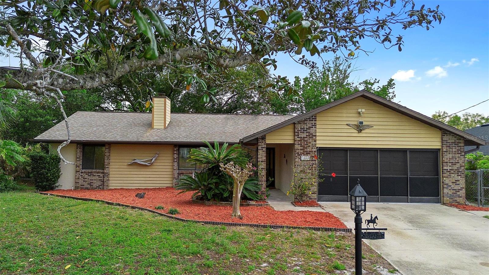1880 N Merrick Dr Property Photo