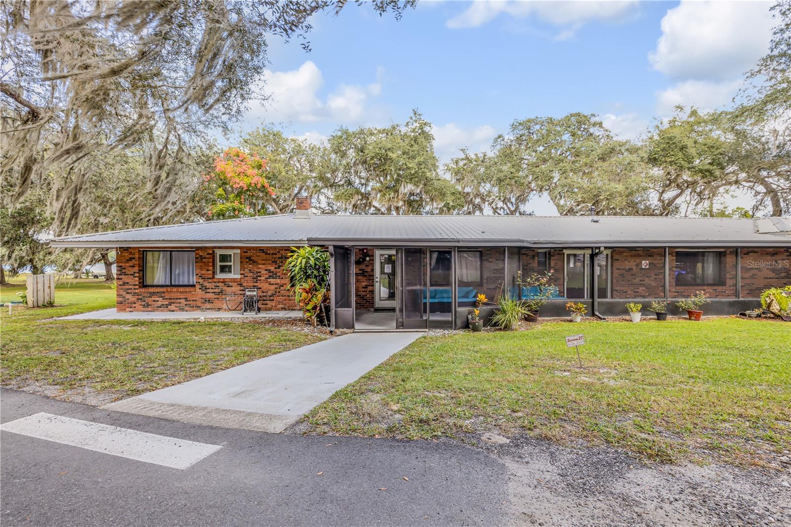 579 Johnson Lake Rd Property Photo