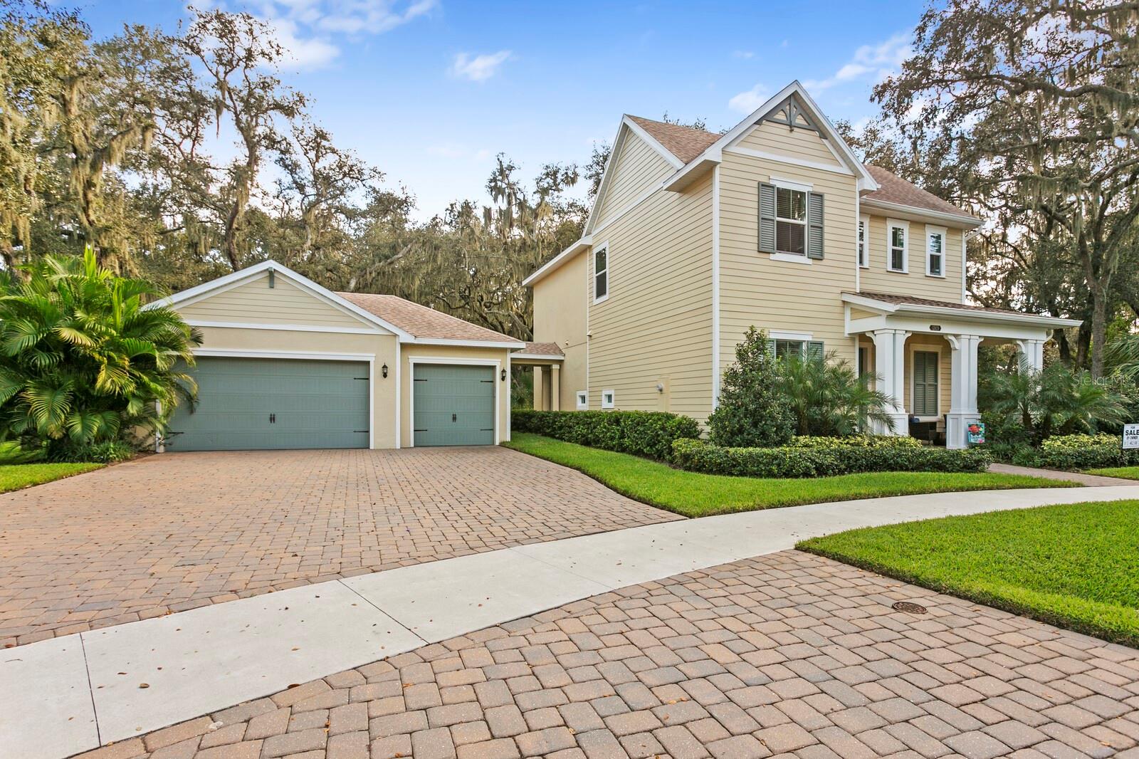 13929 Lake Fishhawk Dr Property Photo