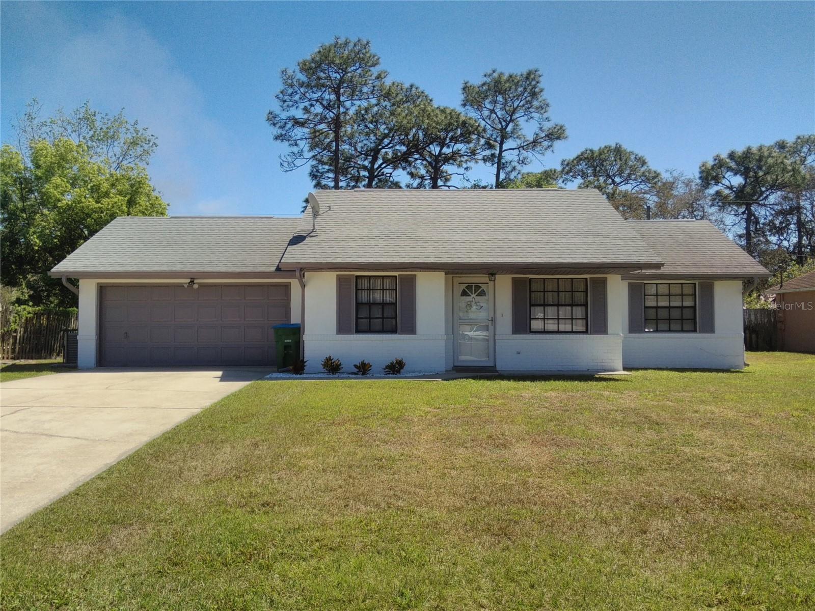 2383 Dumas Dr Property Photo