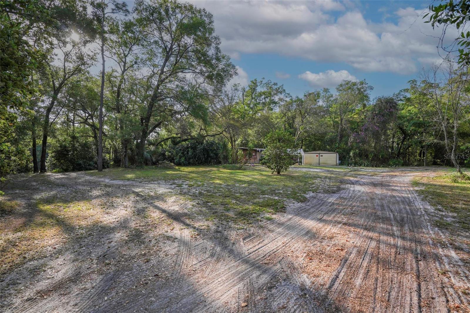 V4941760 Property Photo 16
