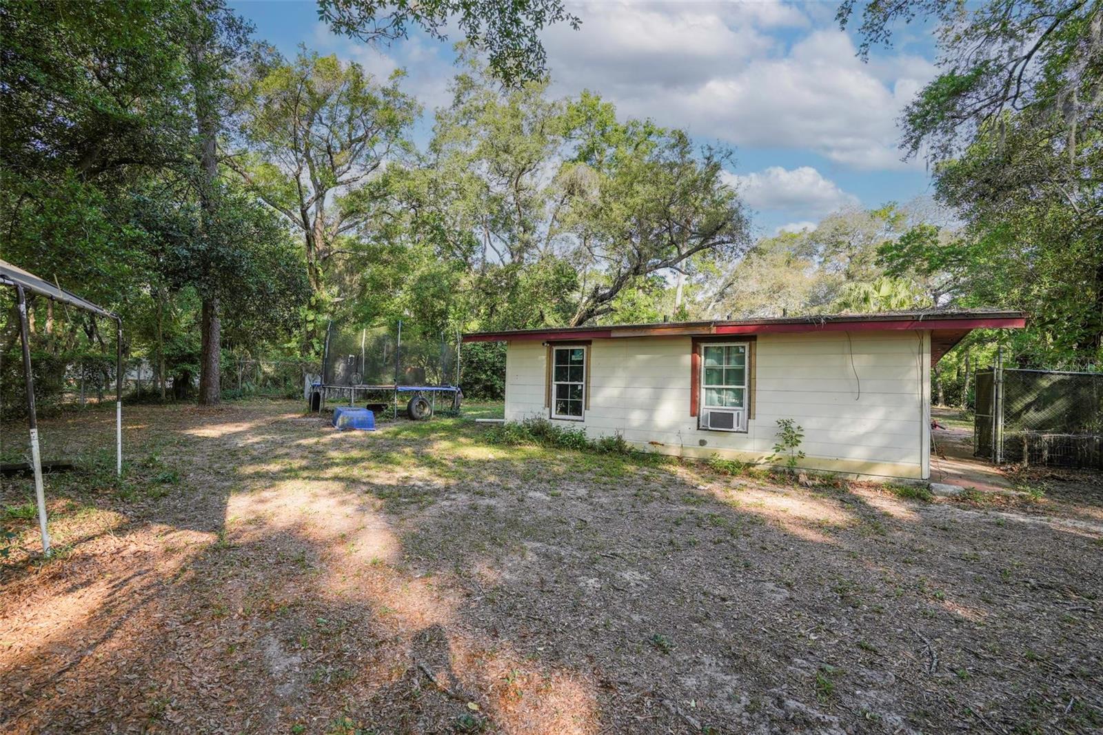 V4941760 Property Photo 29