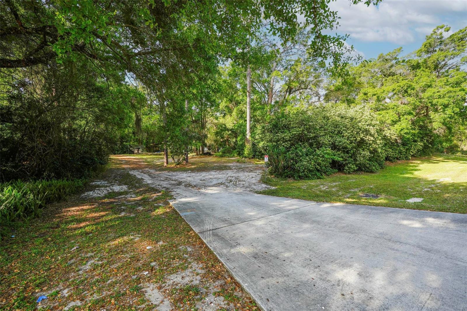V4941760 Property Photo 33
