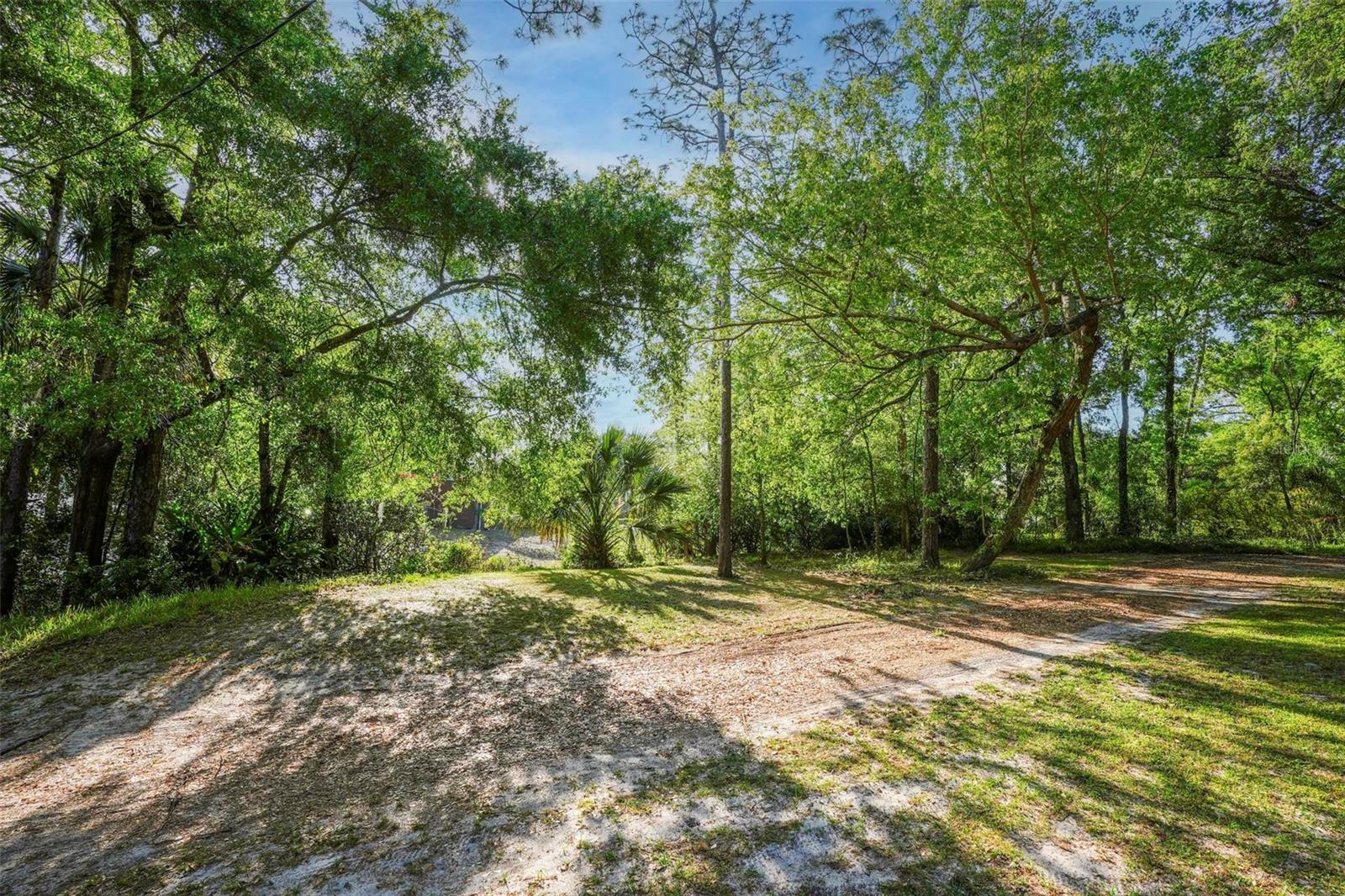 V4941760 Property Photo 34