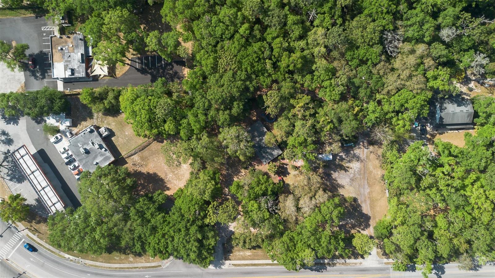 Kelly Park Rd E Property Photo 12