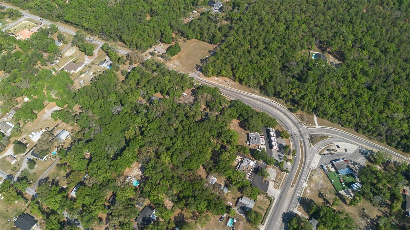 Kelly Park Rd E Property Photo 17