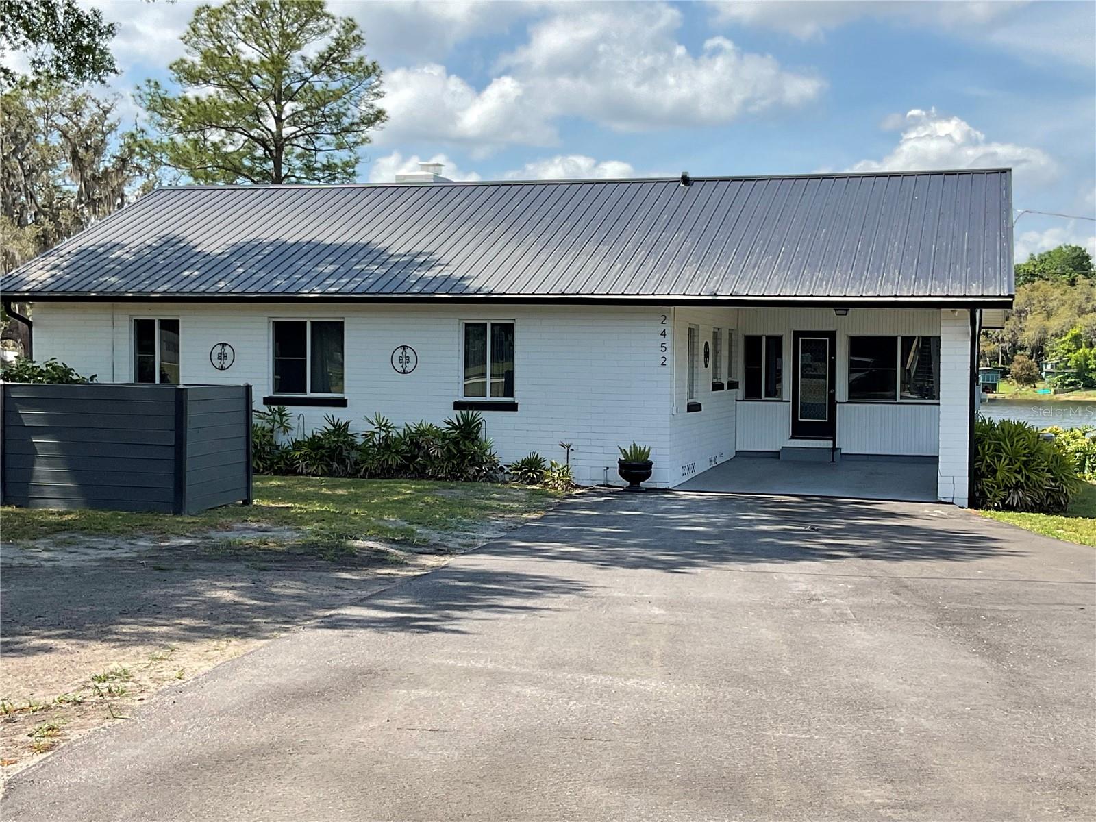 2452 Lake Ruby Rd Property Photo