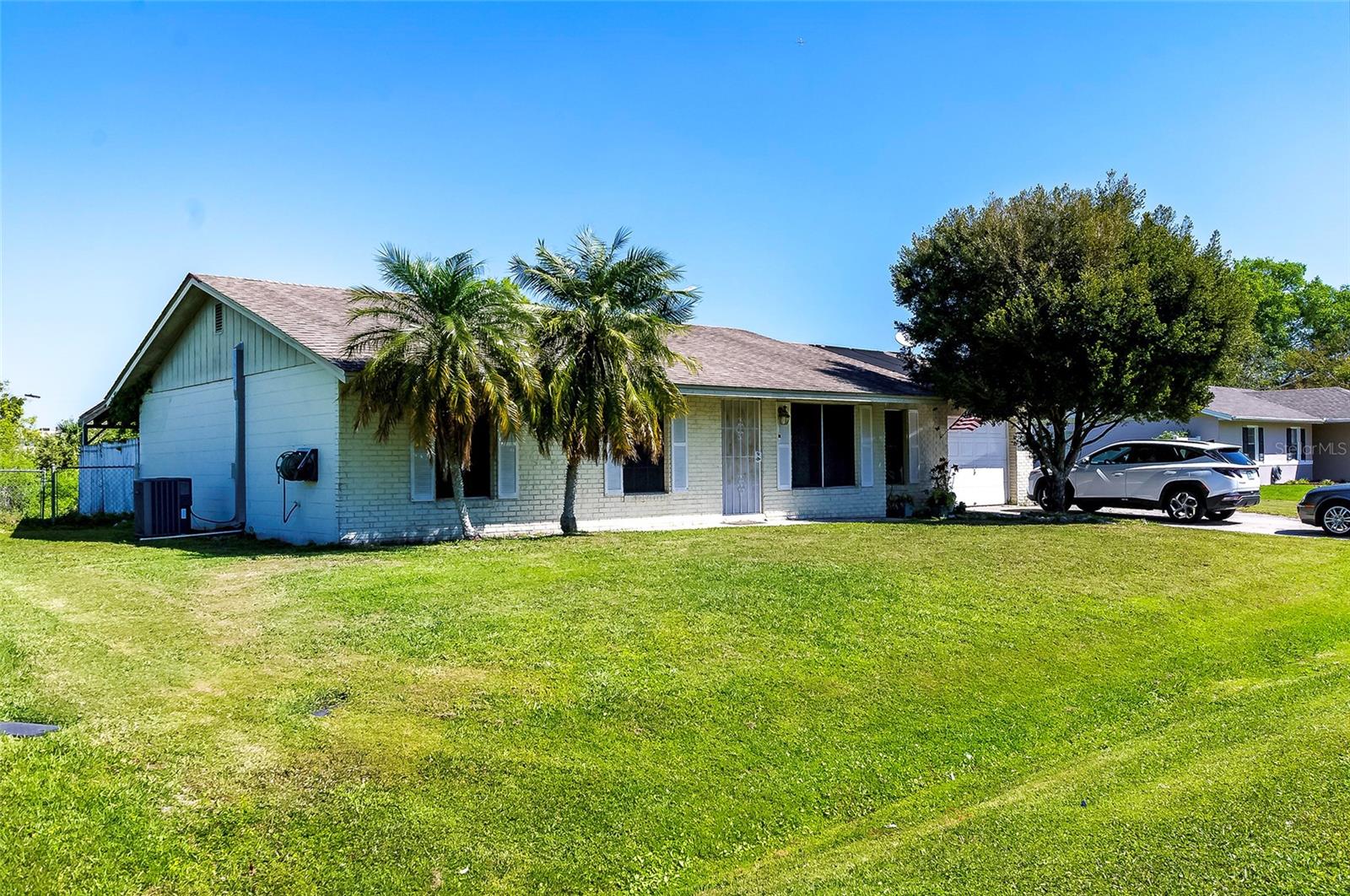 950 Windway Cir Property Photo 1