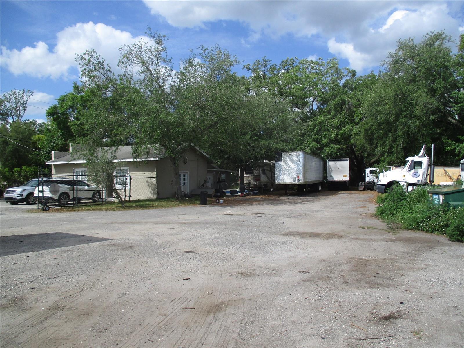 2508 Country Club Rd Property Photo 5
