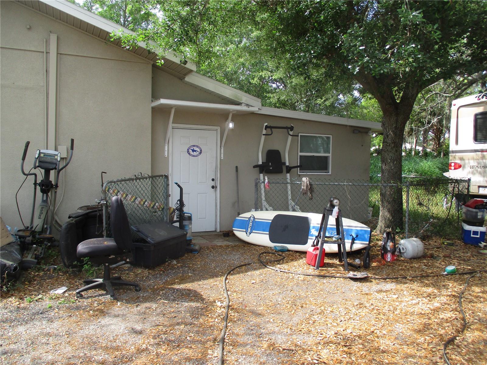 2508 Country Club Rd Property Photo 9