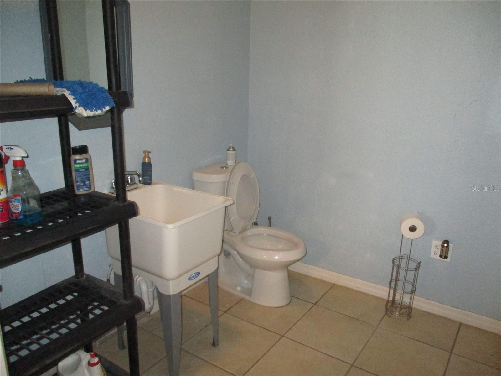 2508 Country Club Rd Property Photo 15