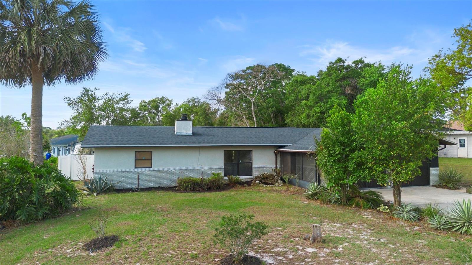 265 S Fairbairn Dr Property Photo 4
