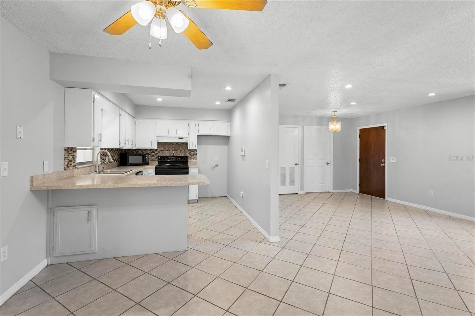 265 S Fairbairn Dr Property Photo 12
