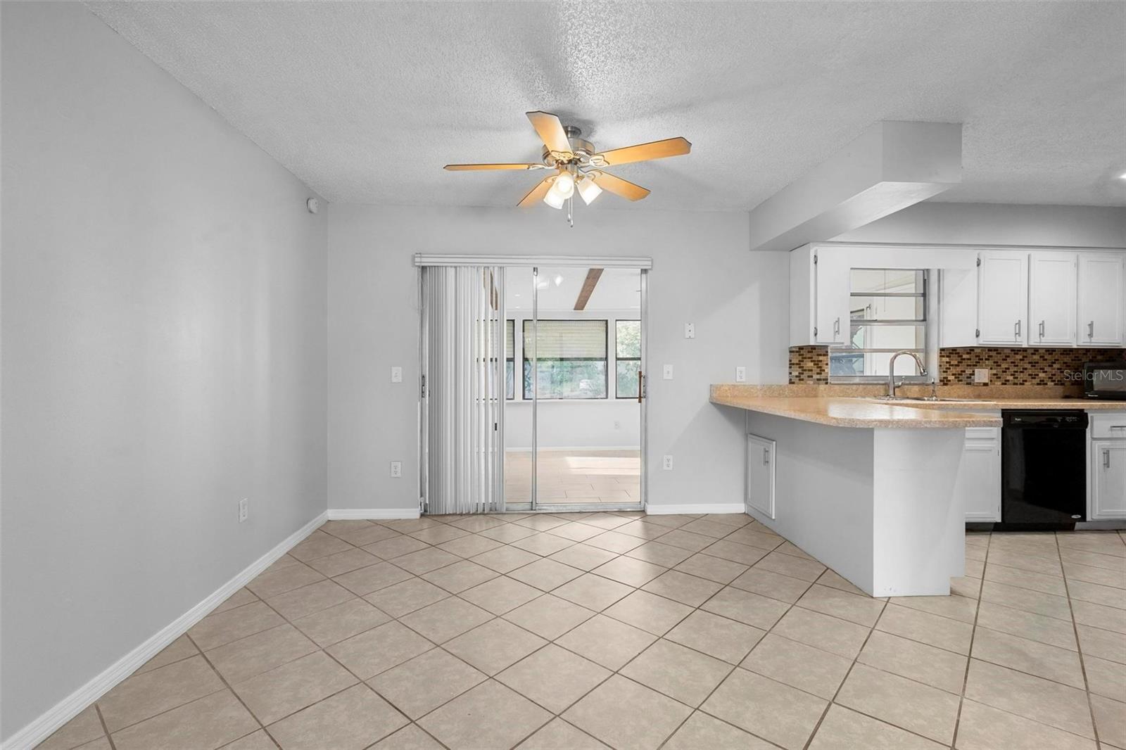 265 S Fairbairn Dr Property Photo 15