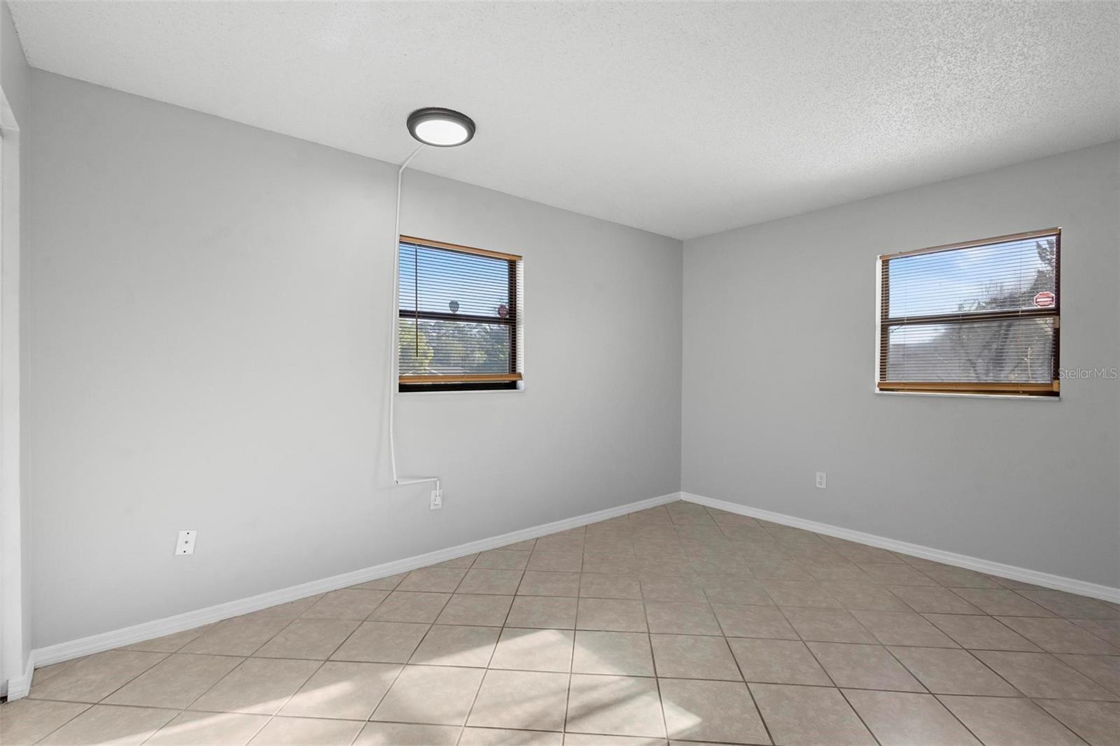 265 S Fairbairn Dr Property Photo 28
