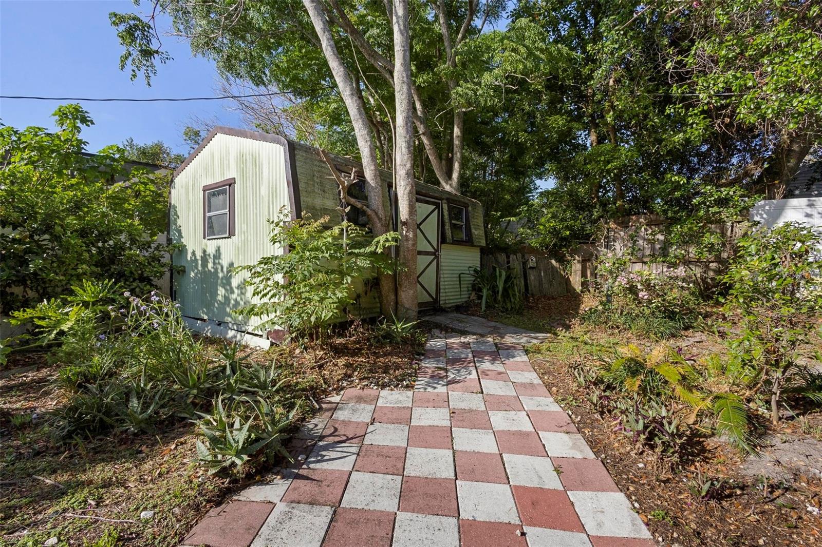 265 S Fairbairn Dr Property Photo 48