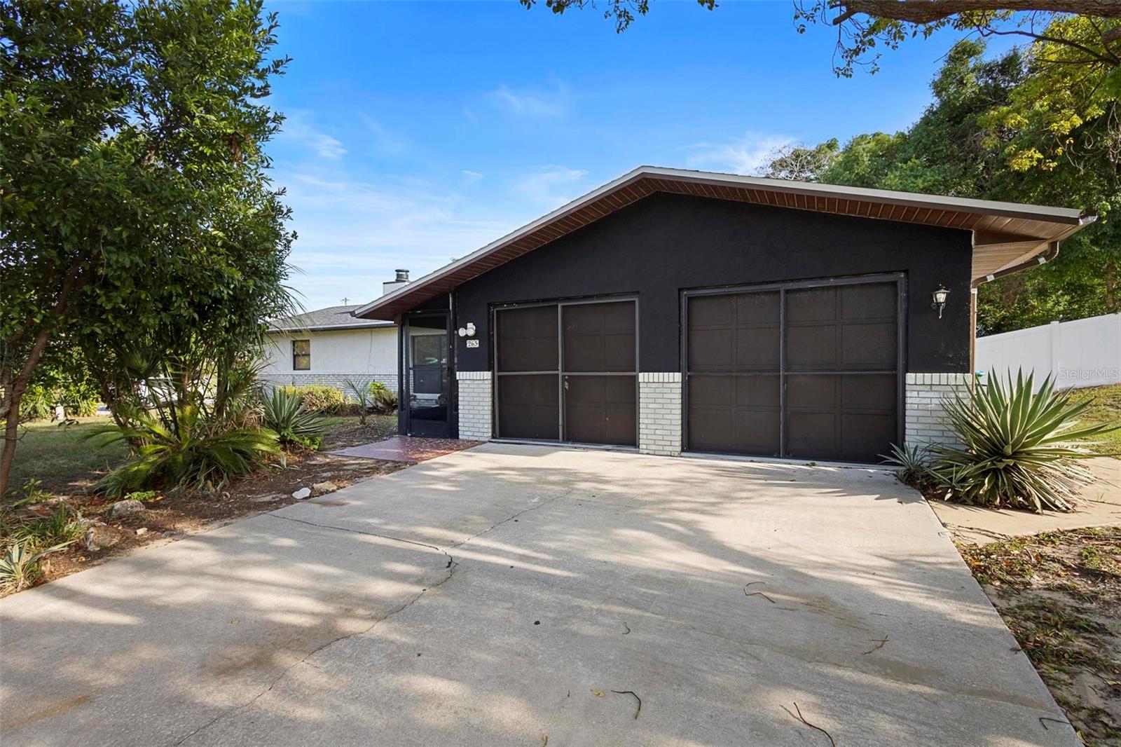 265 S Fairbairn Dr Property Photo 64