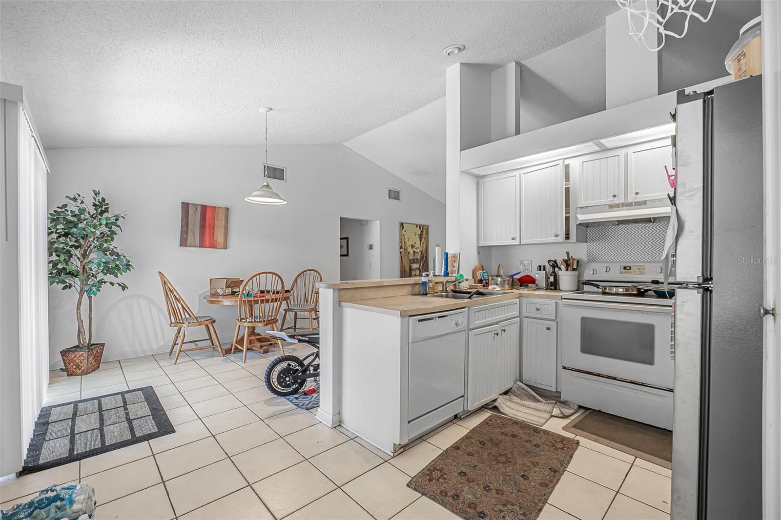 55 Blakemore Dr Property Photo 8