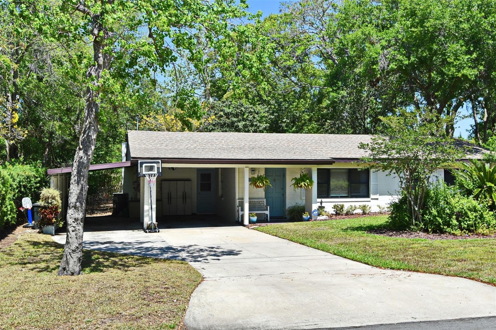 421 Hope Ter Property Photo