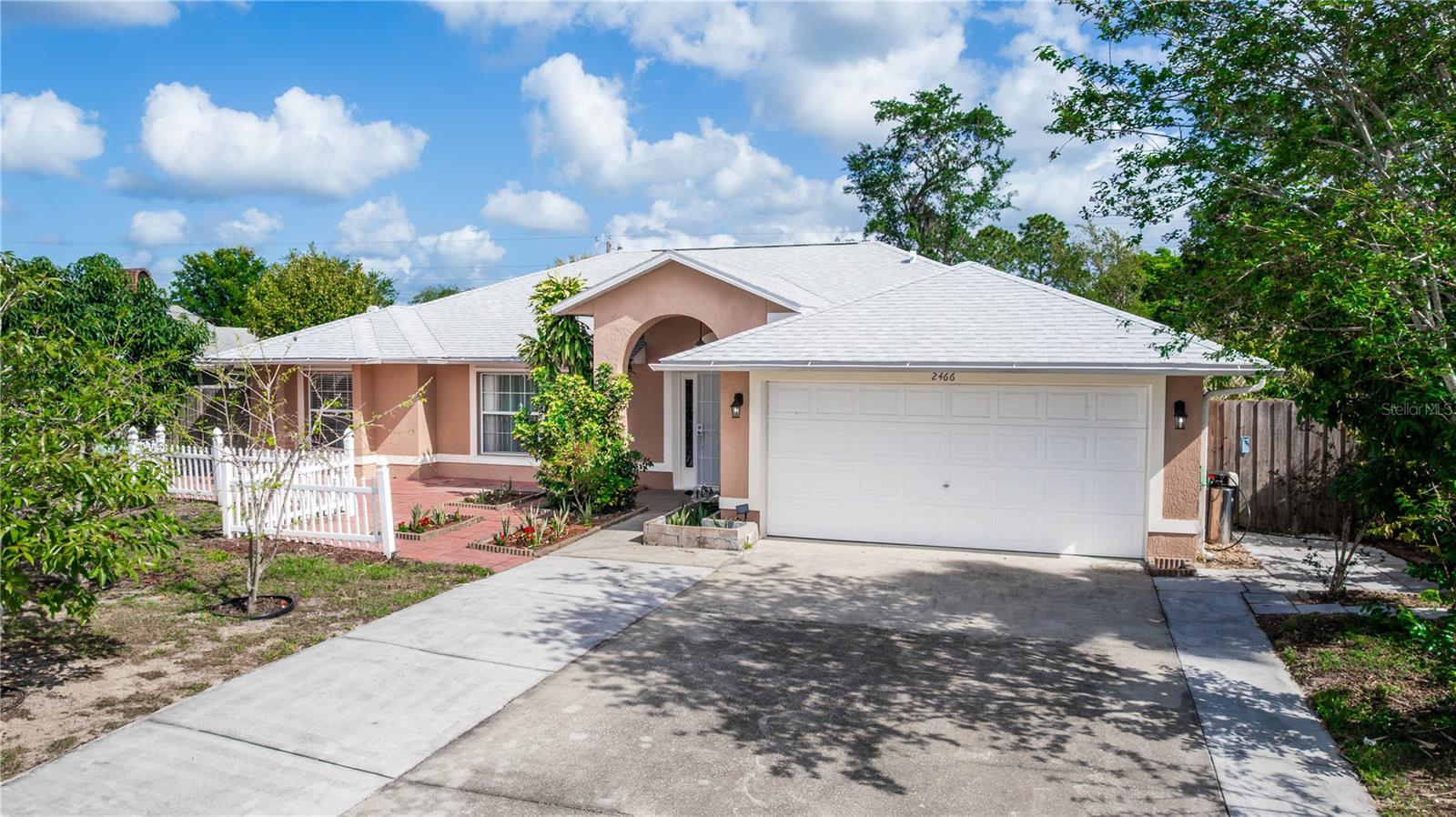 2466 Candlewick St Property Photo